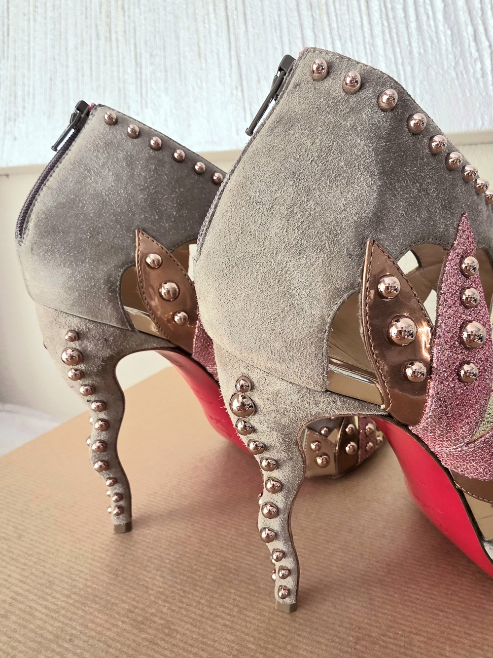 Christian Louboutin Suede Studded Peep Toe Ankle Booties Heel EU 39 / Fit US 8.5 - Picture 10 of 12